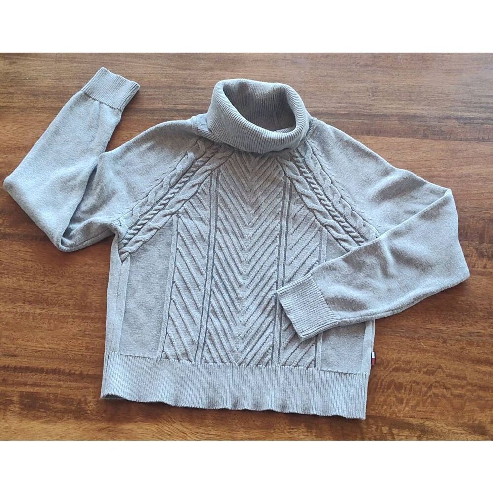 Tommy Jeans women's cable-knit Chevron turtleneck sweater Gray Size Small